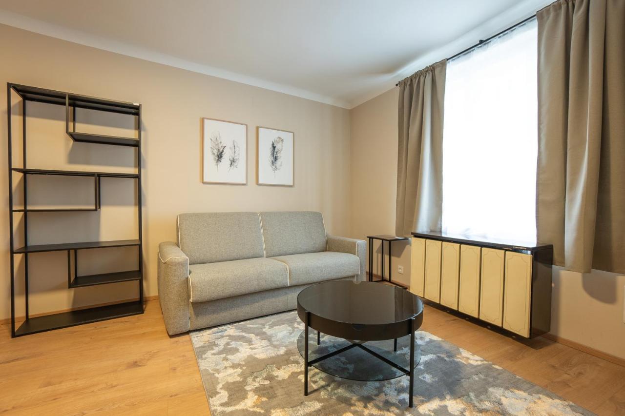 A 2-Bedroom Apartment With A King-Size Bed And A Balcony Is Located Just A 15-Minute Walk From Stephansplatz. Wien Exteriör bild