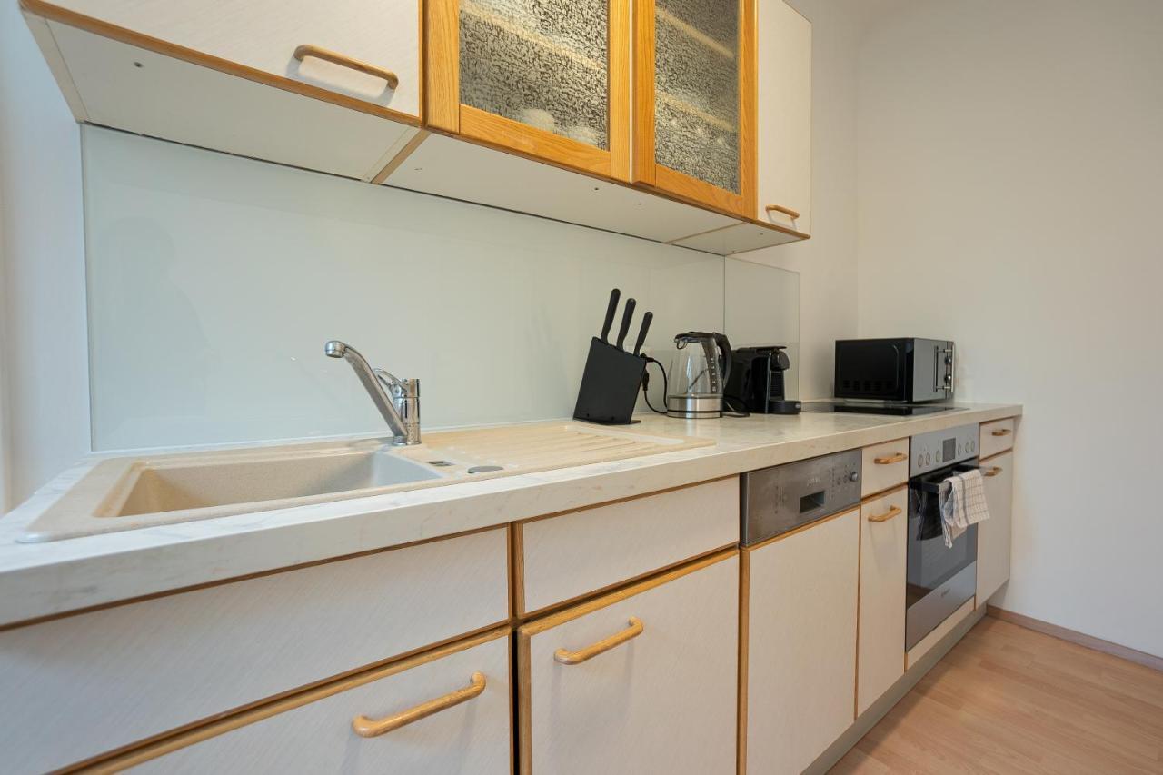 A 2-Bedroom Apartment With A King-Size Bed And A Balcony Is Located Just A 15-Minute Walk From Stephansplatz. Wien Exteriör bild