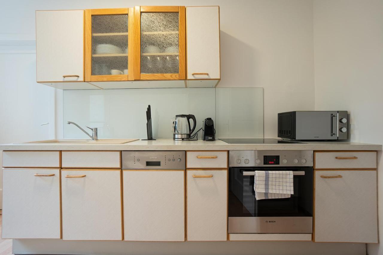 A 2-Bedroom Apartment With A King-Size Bed And A Balcony Is Located Just A 15-Minute Walk From Stephansplatz. Wien Exteriör bild